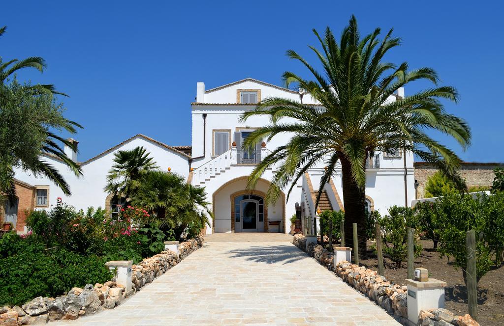 Masseria Celentano Relais & Agriturismo San Severo Δωμάτιο φωτογραφία