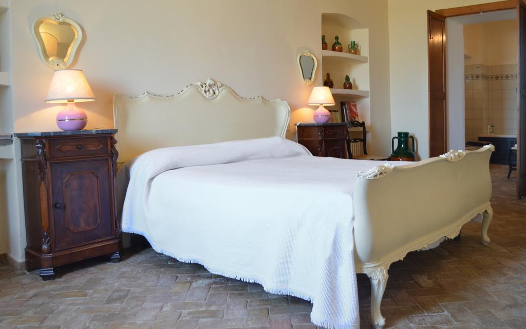 Masseria Celentano Relais & Agriturismo San Severo Δωμάτιο φωτογραφία